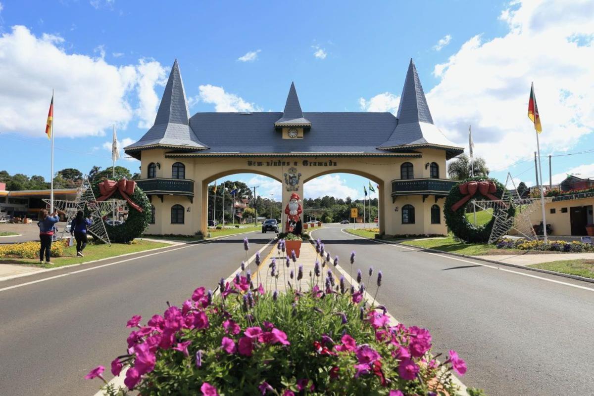 Apartamento novo no Condomínio Vista do Quilombo a 50 metros do Hard Rock Café Gramado Exterior foto